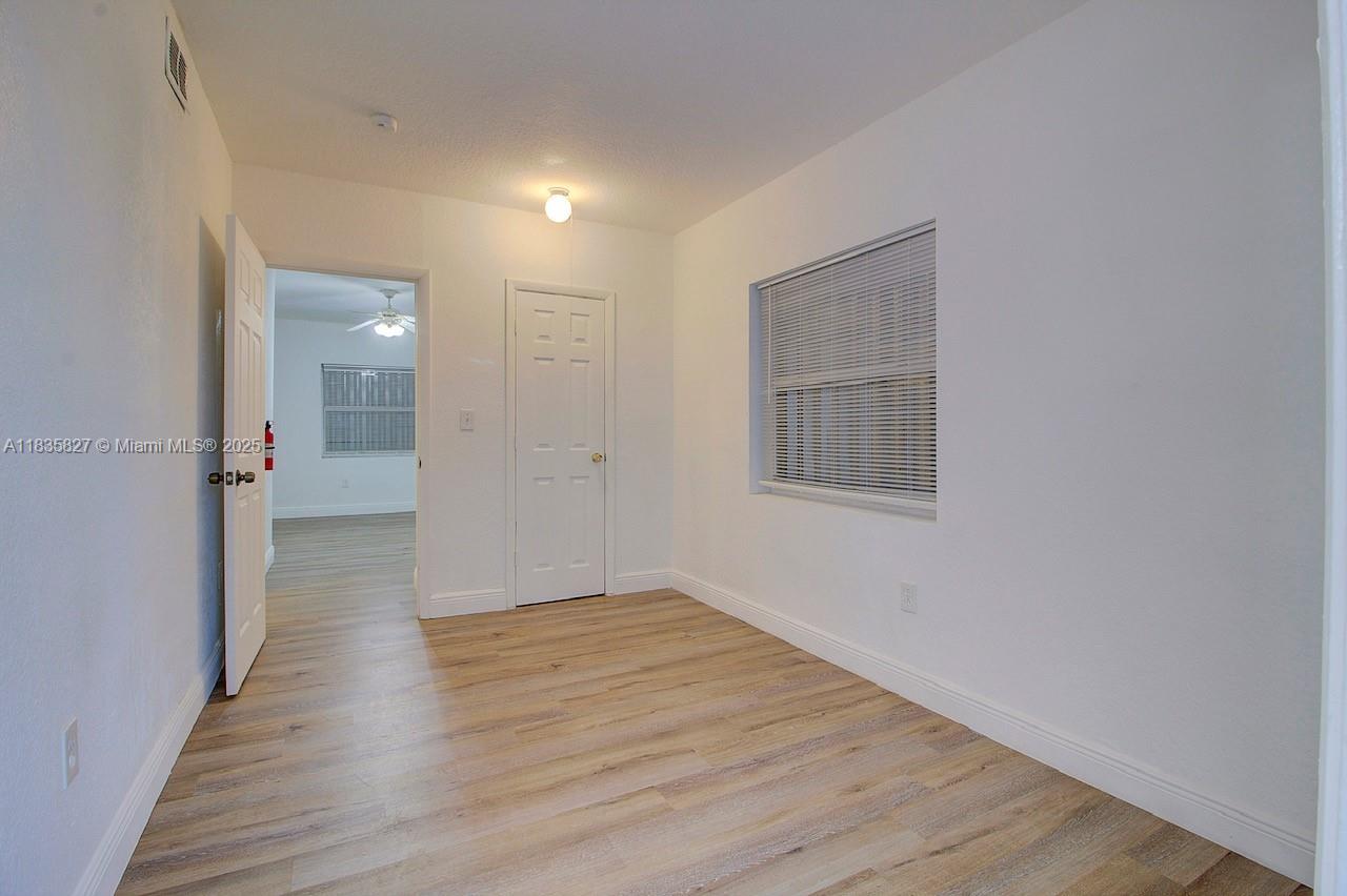 SUNSET PALM VILLAS CONDO - Residential Lease