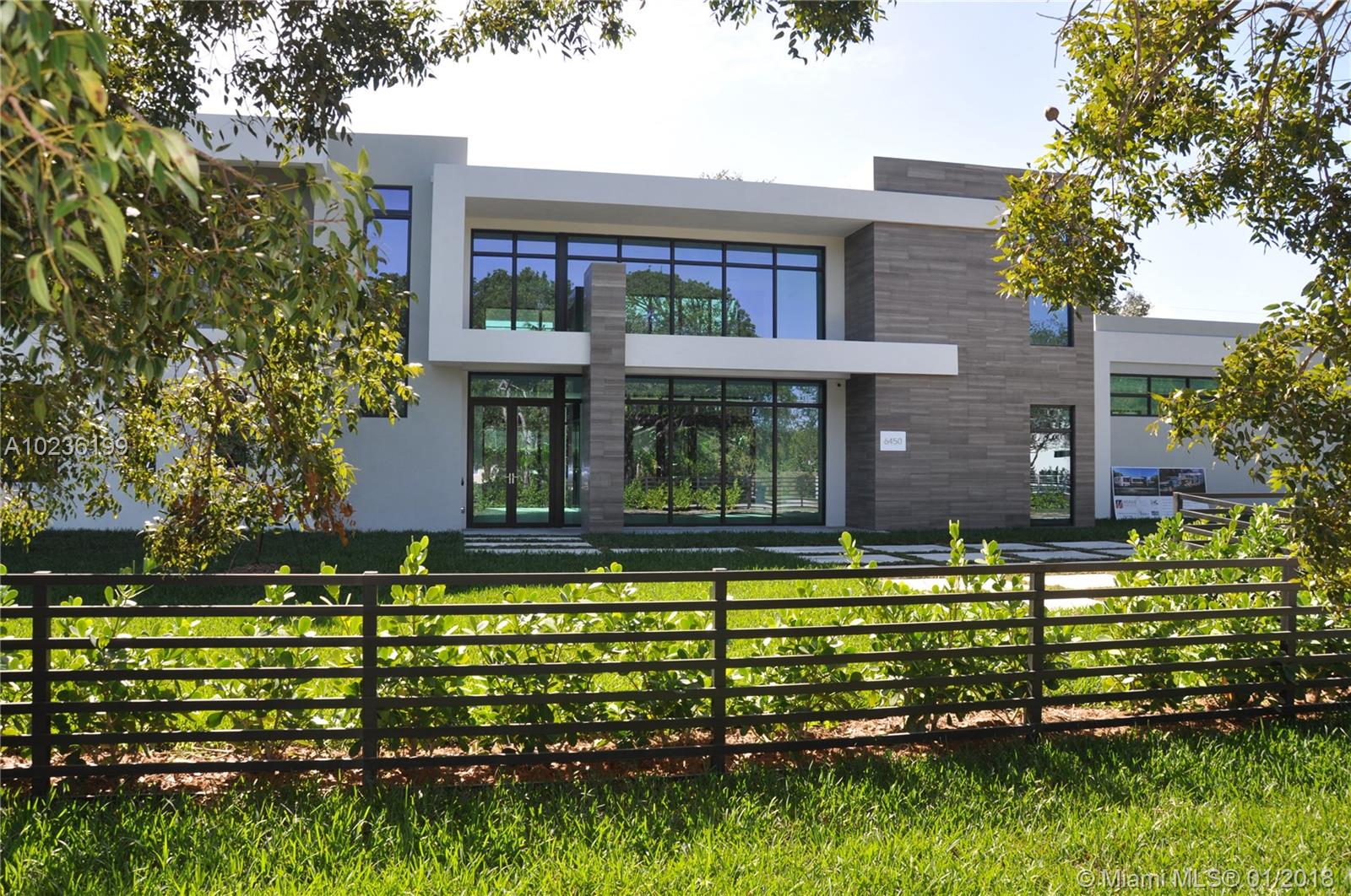 BRIERCLIFF SUB PINECREST - Residential