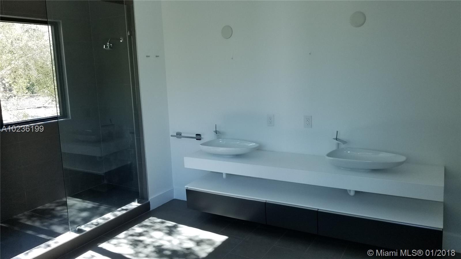 BRIERCLIFF SUB PINECREST - Residential