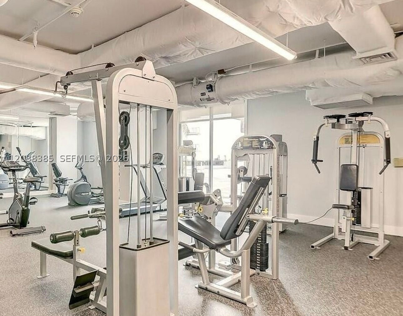 HOLLYWOOD STATION RES CON - Residential