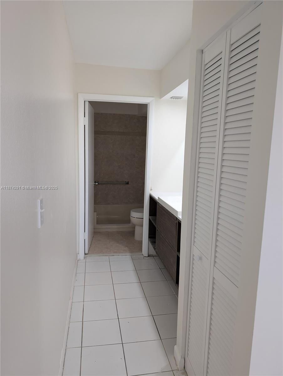 GARDENS OF KENDALL SO CON - Residential Lease
