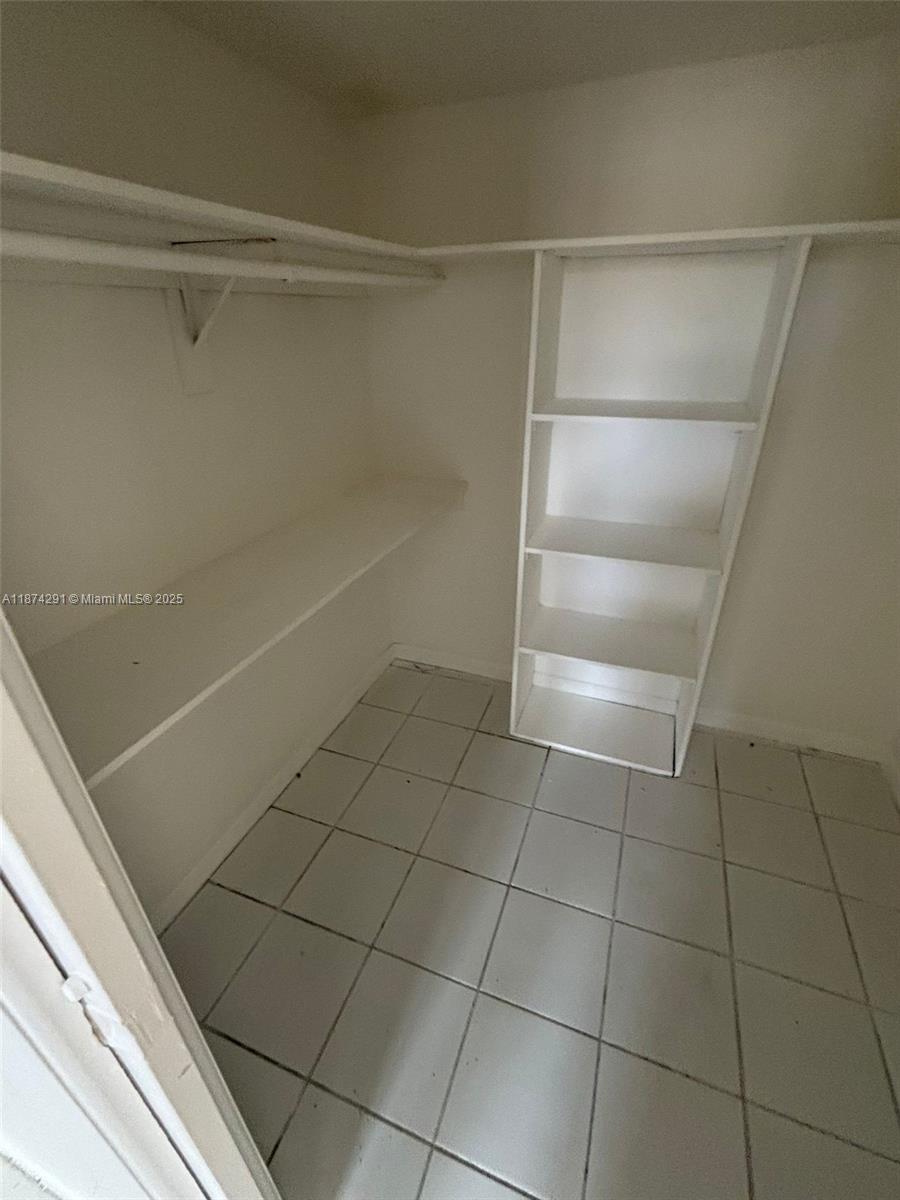 GARDENS OF KENDALL SO CON - Residential Lease