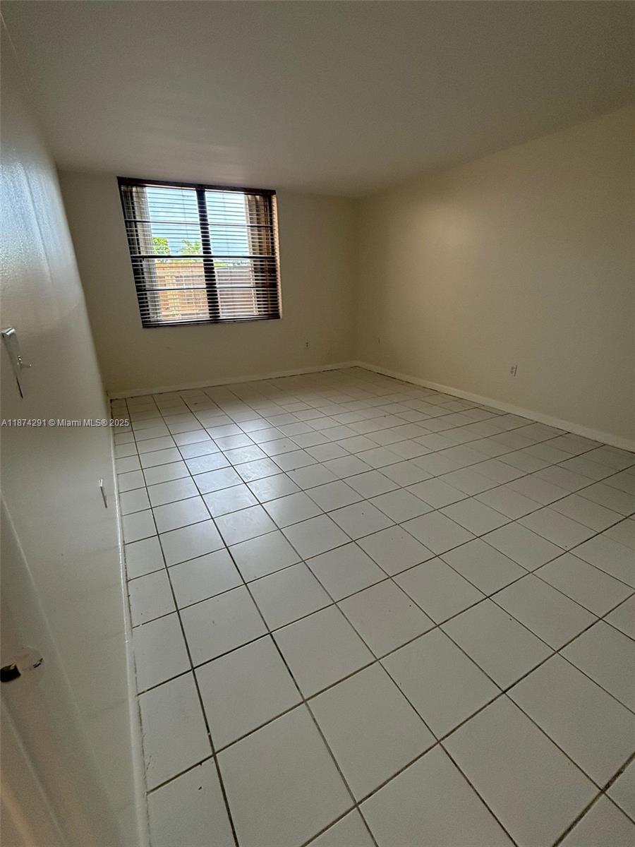 GARDENS OF KENDALL SO CON - Residential Lease