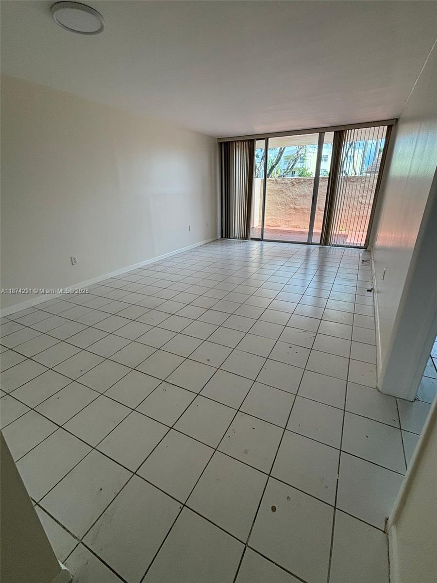 GARDENS OF KENDALL SO CON - Residential Lease