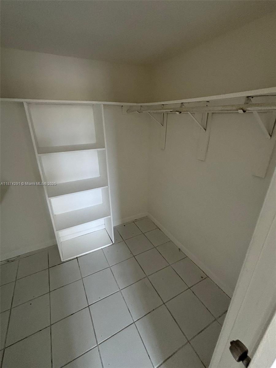 GARDENS OF KENDALL SO CON - Residential Lease