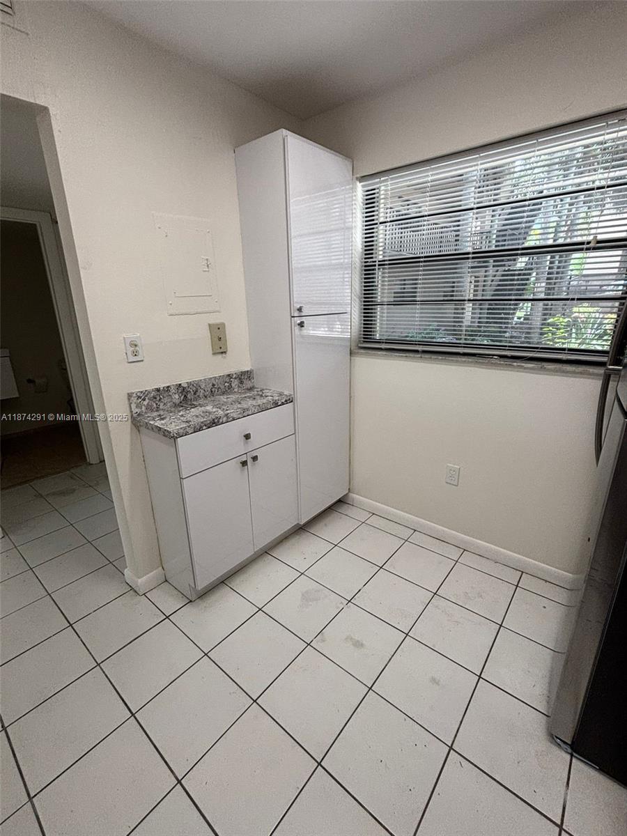 GARDENS OF KENDALL SO CON - Residential Lease