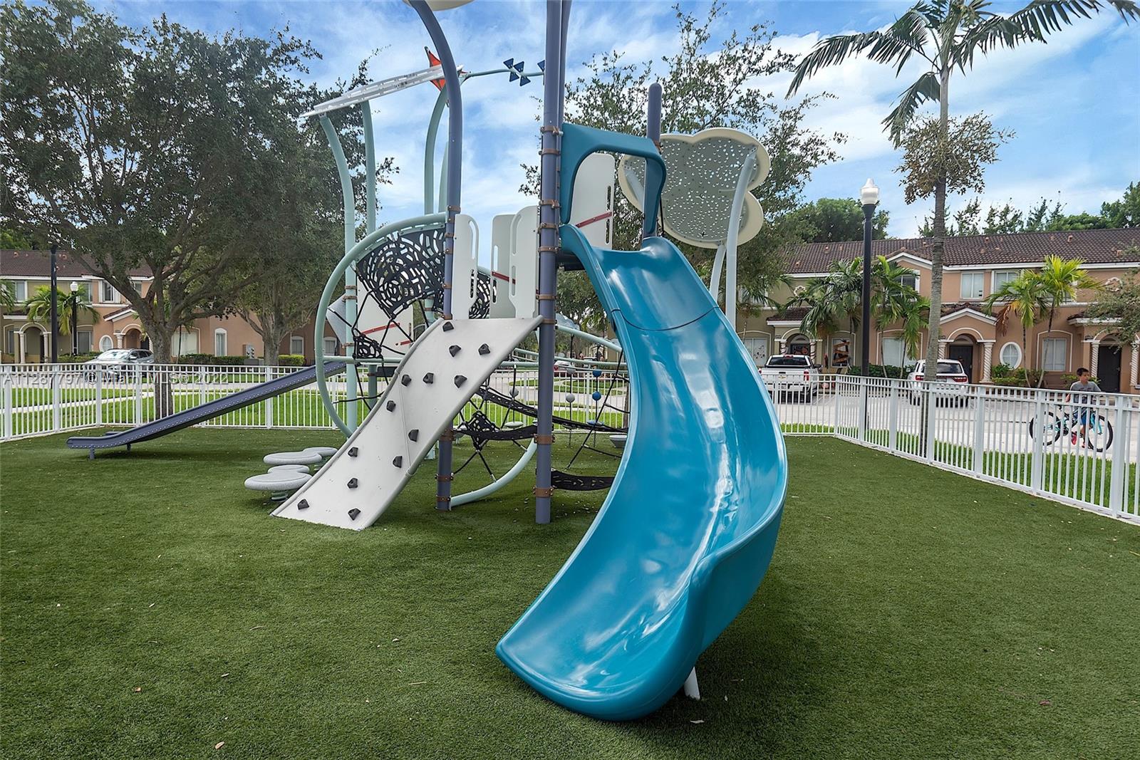 KEYS GARDEN - Residential