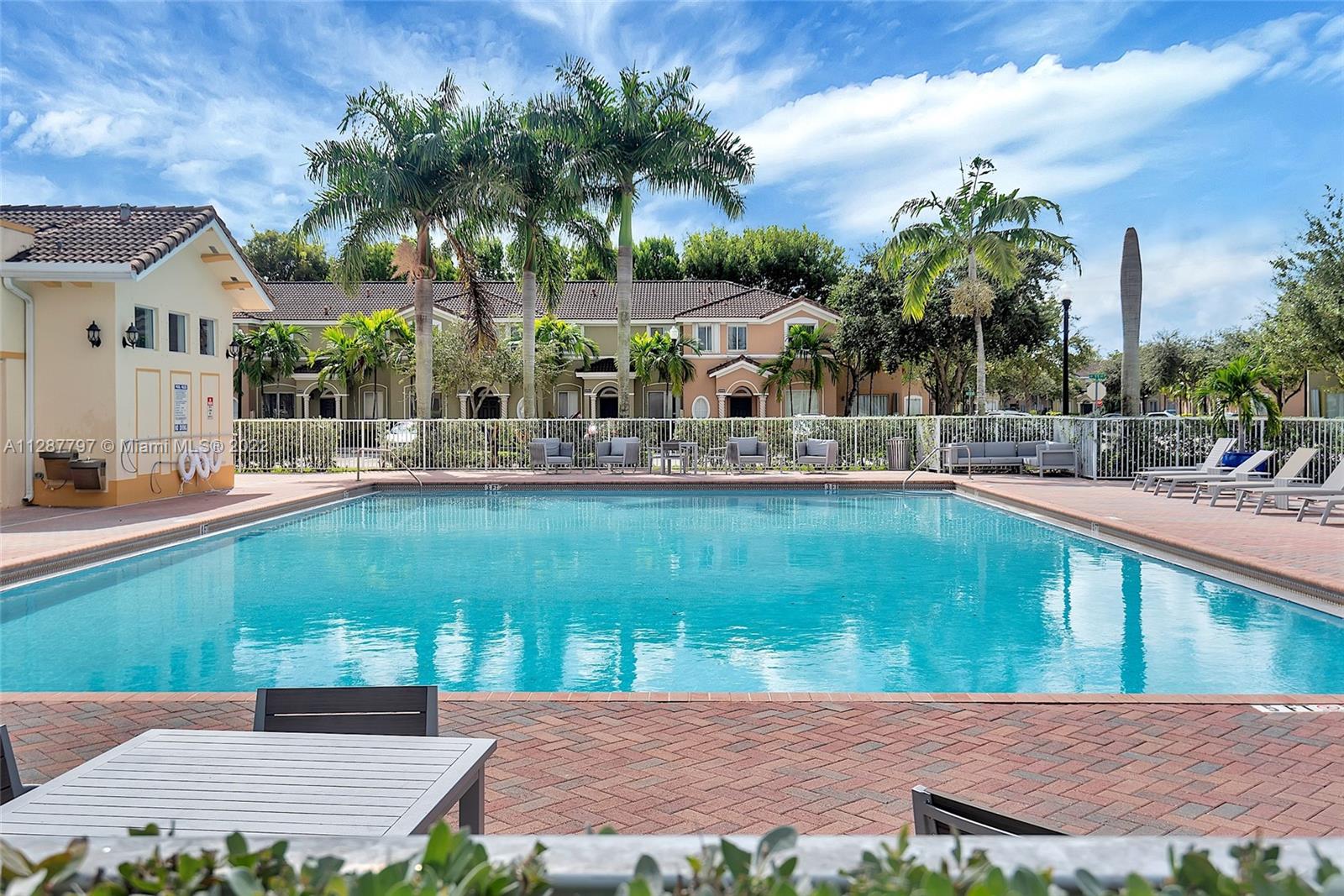 KEYS GARDEN - Residential
