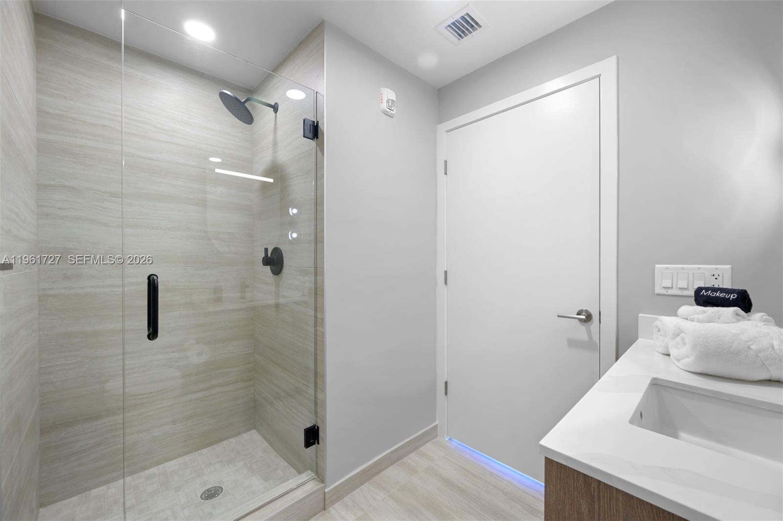 72 PARK - Residential