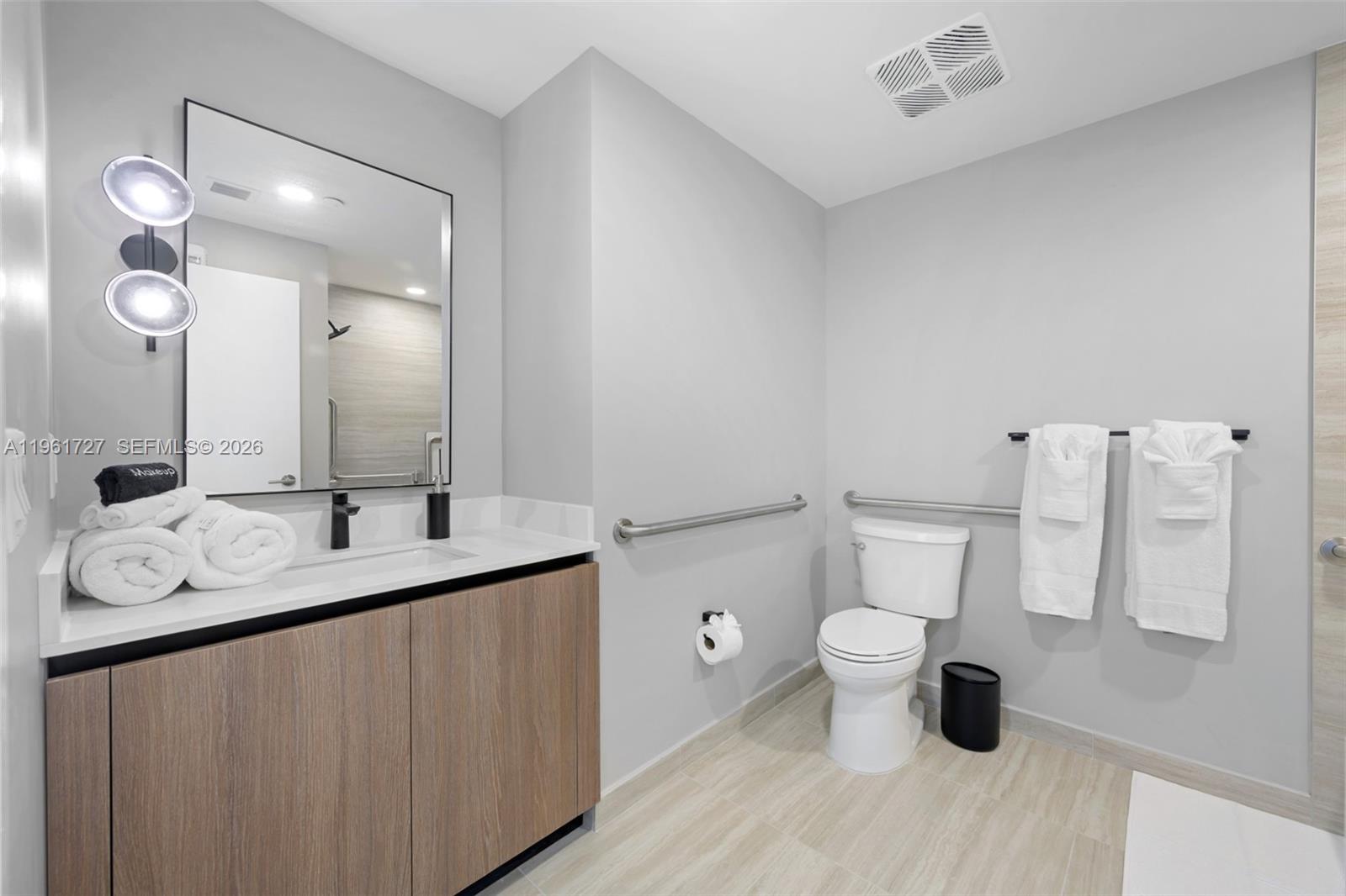 72 PARK - Residential