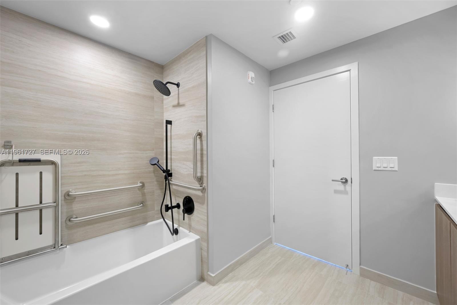 72 PARK - Residential