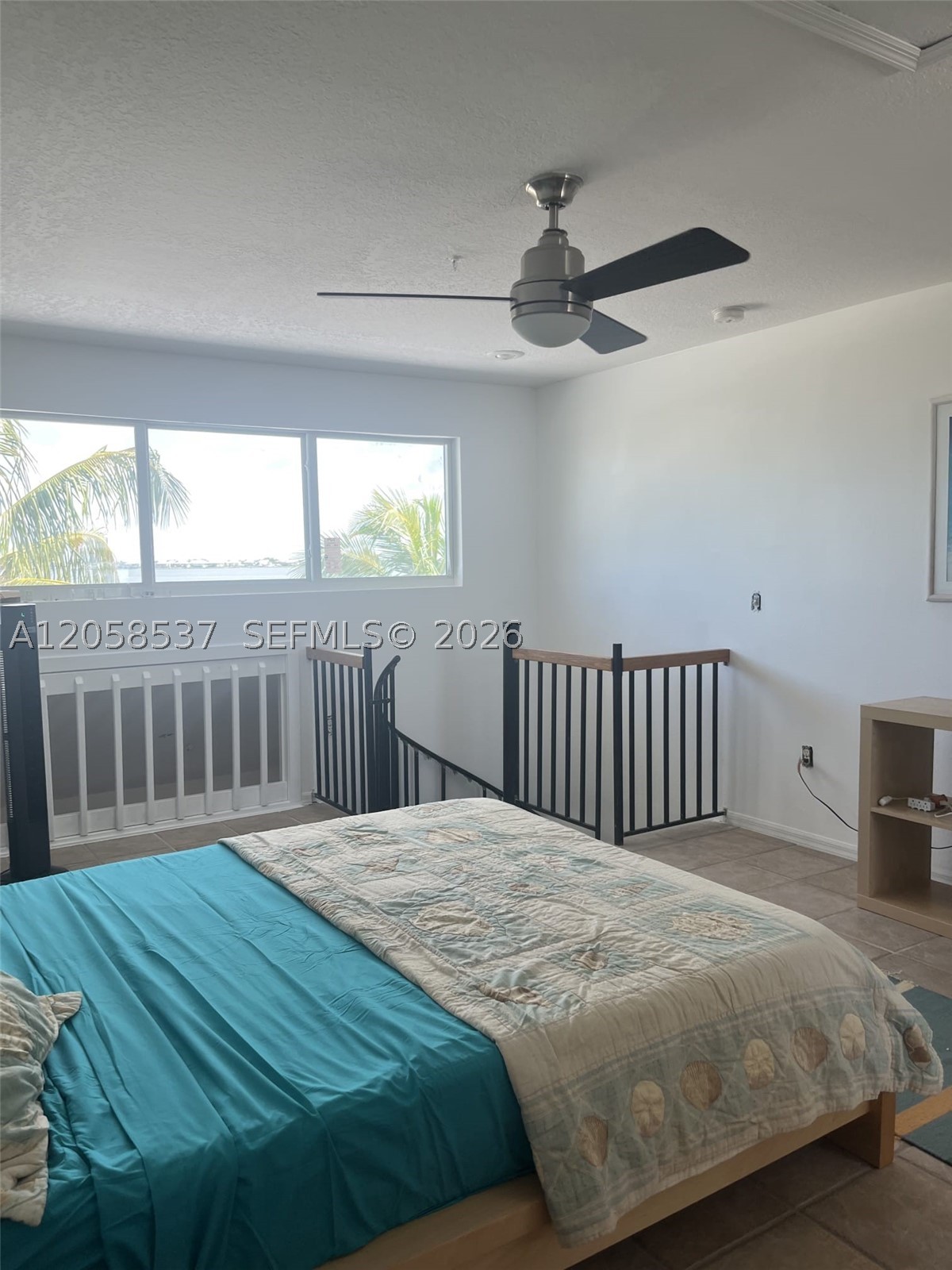 HIDEAWAY BAY BEACH CLUB - Residential