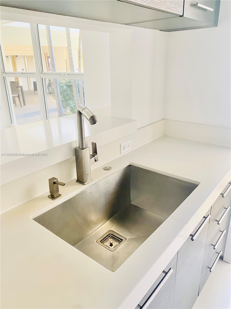 CAY POLYNESIA CONDO - Residential Lease