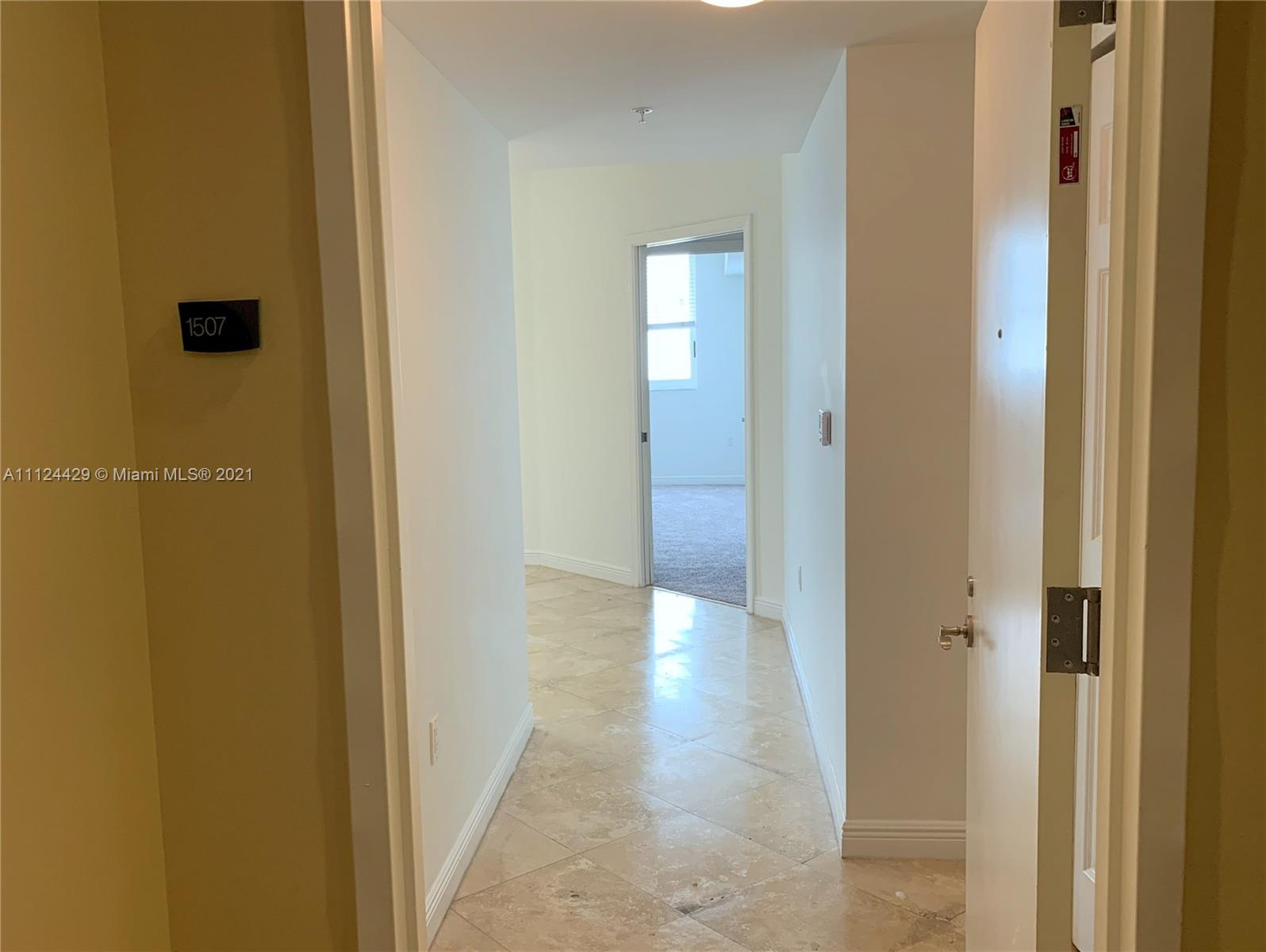 DUO COMDOMINIUM EAST - Residential Lease
