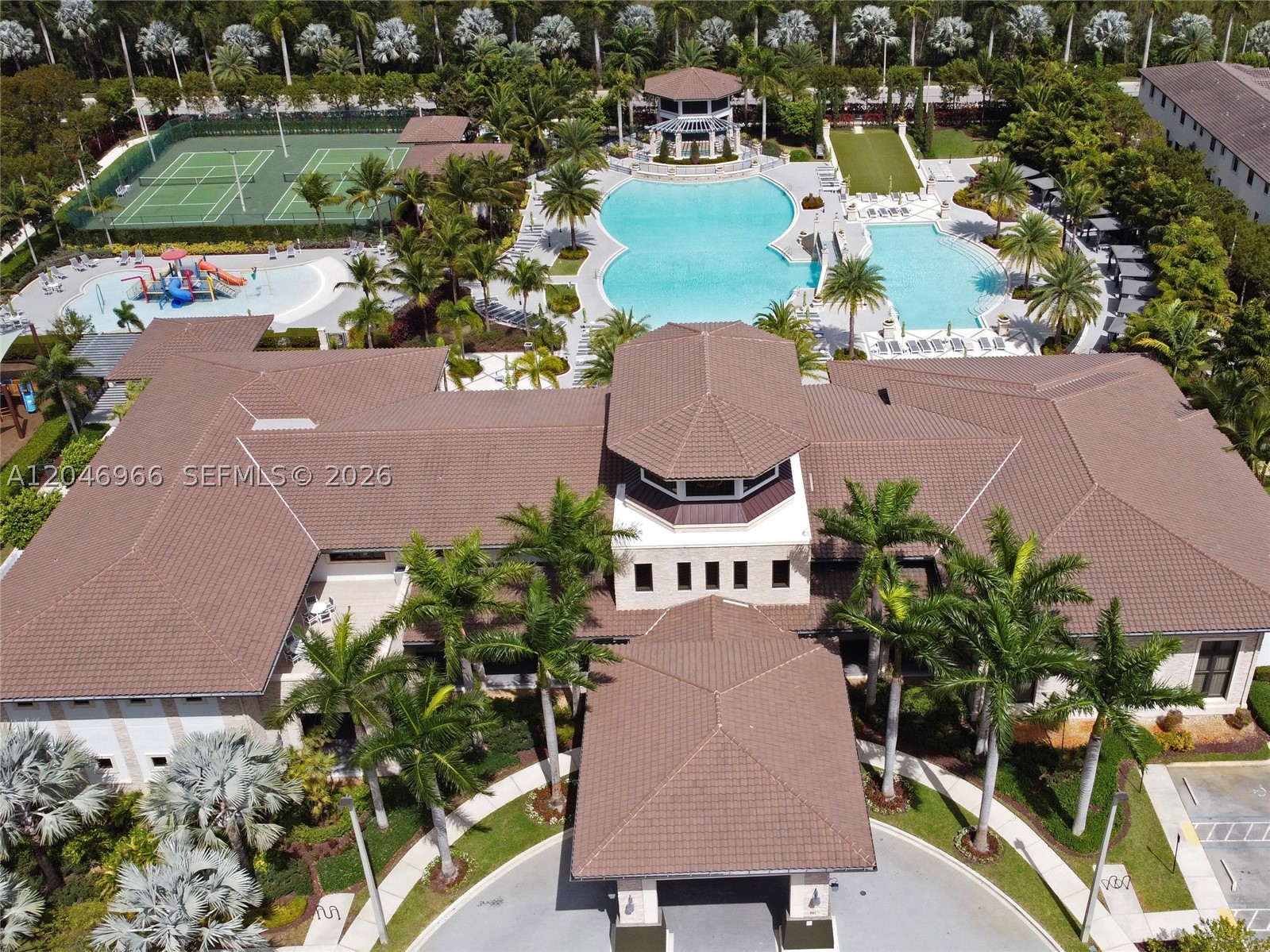 GRAND BAY NORTH - Residential
