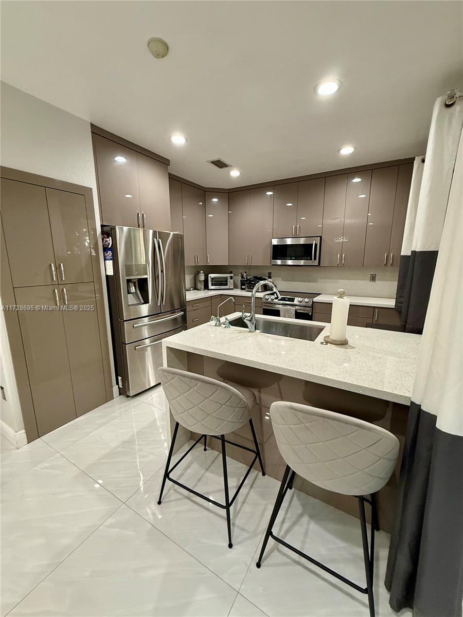 SHORES AT KEYS GATE - Residential