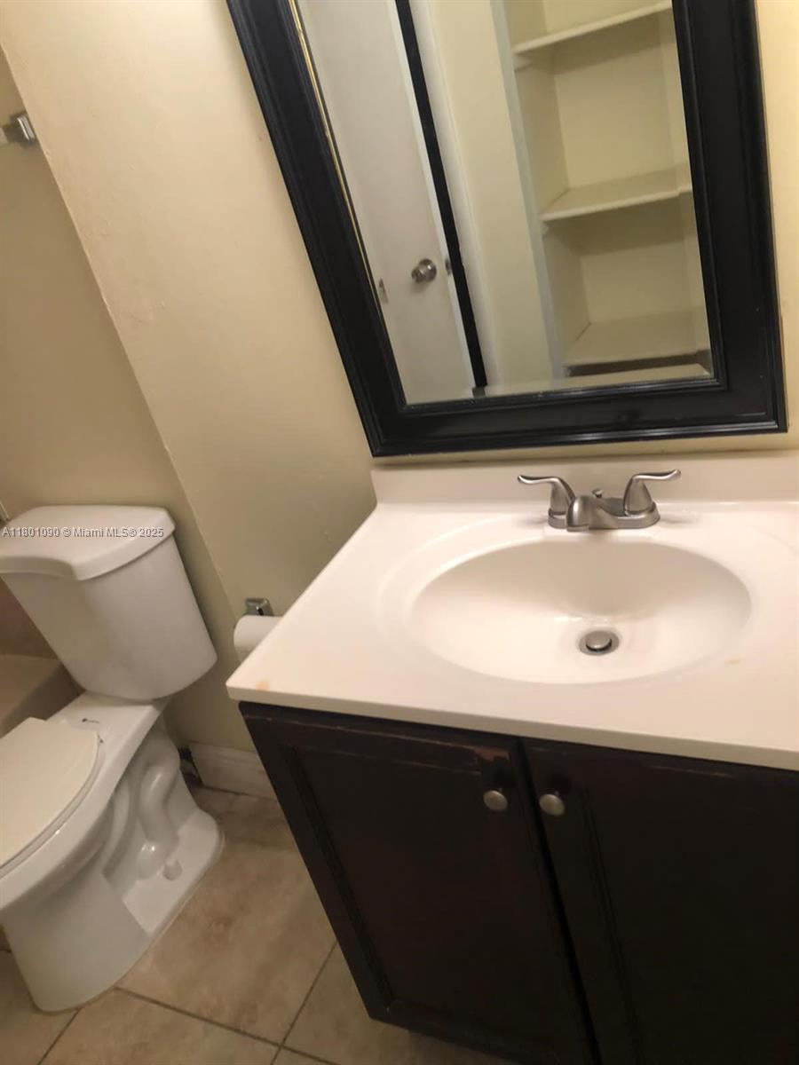 MONTECARLO CONDO - Residential