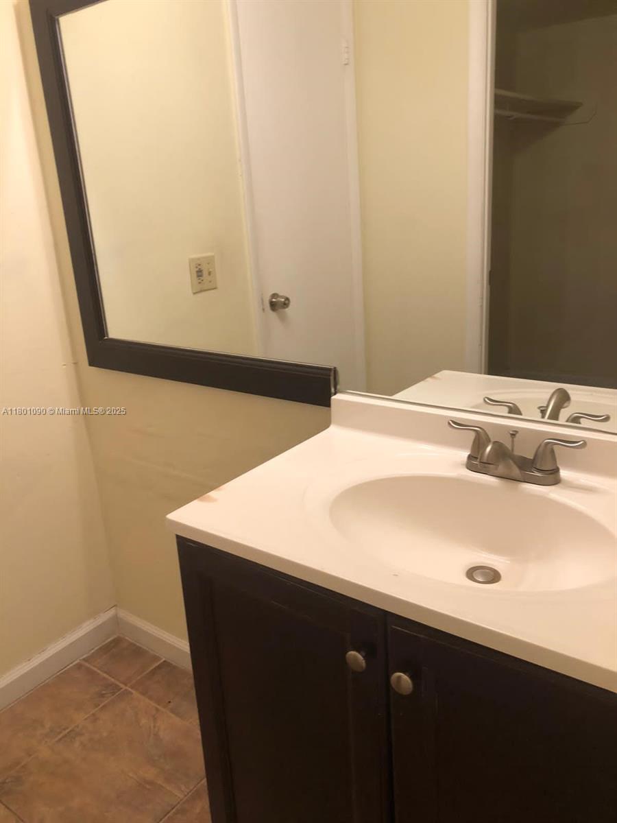 MONTECARLO CONDO - Residential