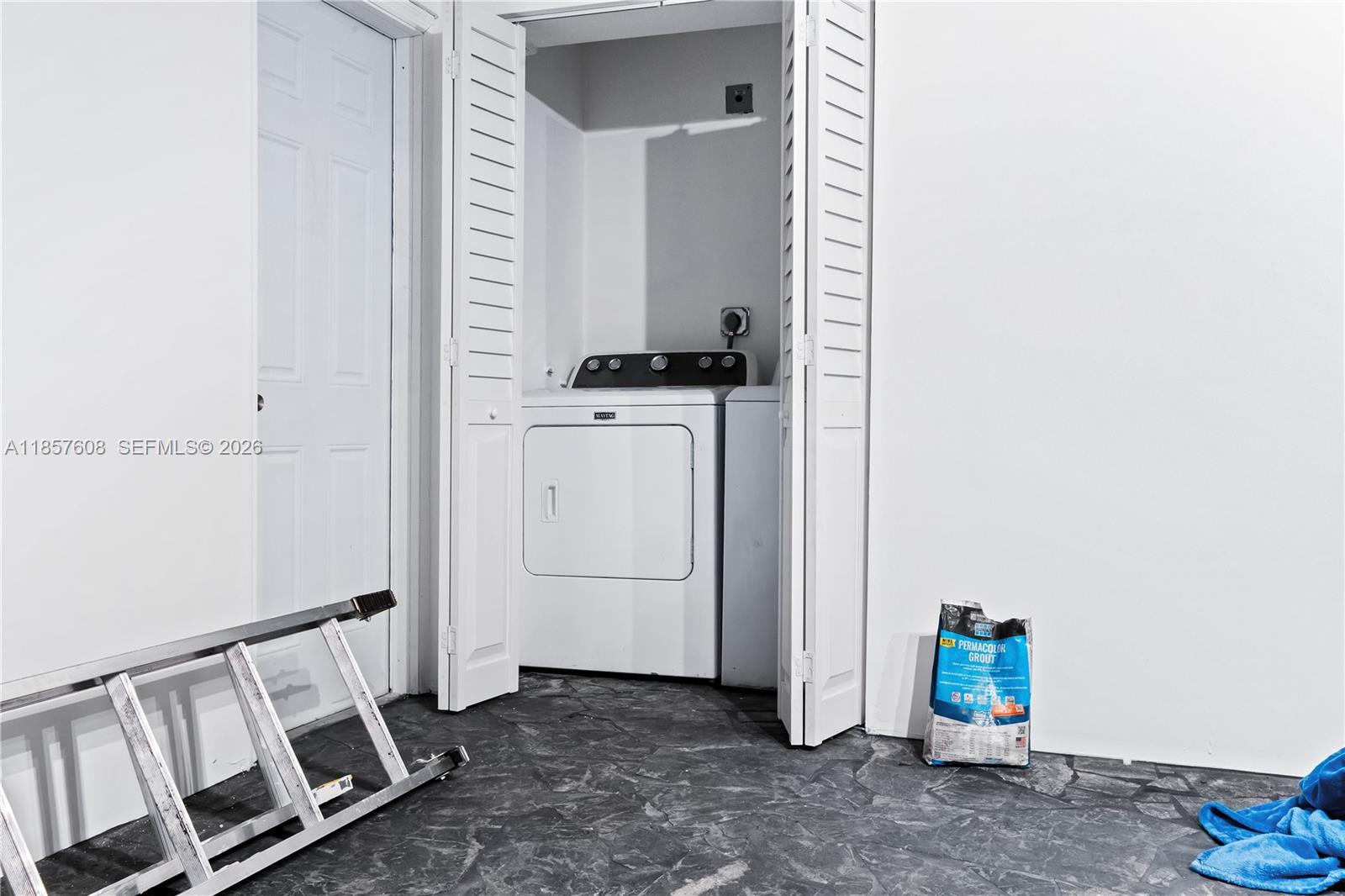 MIAMI SHORES SEC 1 AMD - Residential