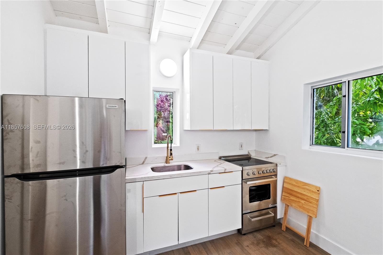 MIAMI SHORES SEC 1 AMD - Residential