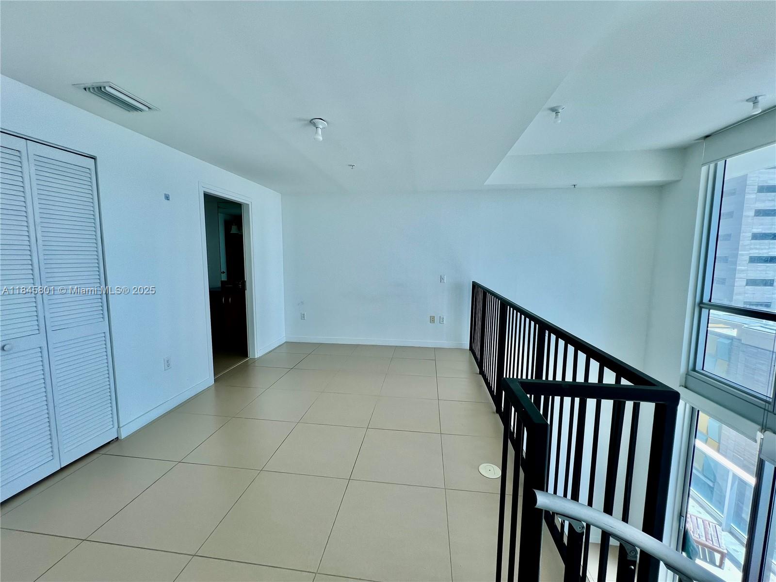 Met 1 - Residential Lease