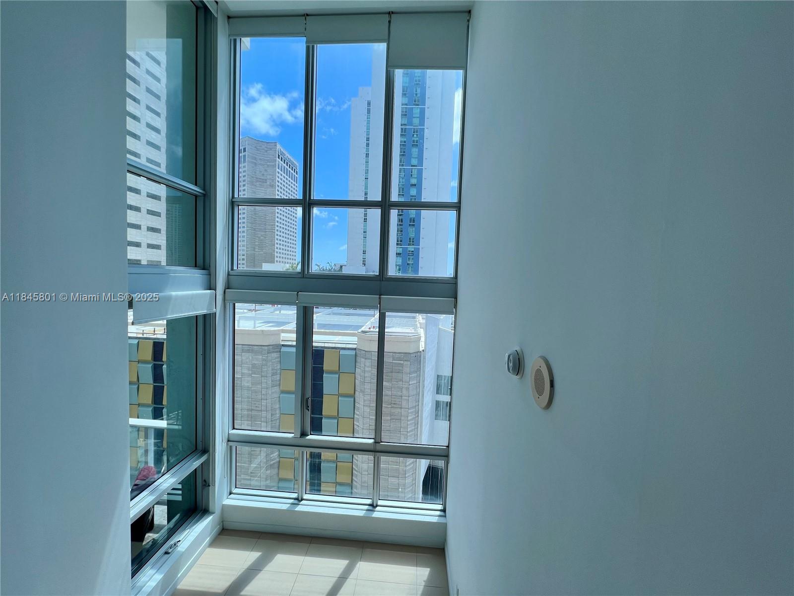 Met 1 - Residential Lease