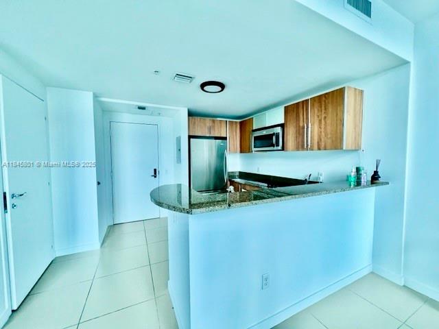 Met 1 - Residential Lease