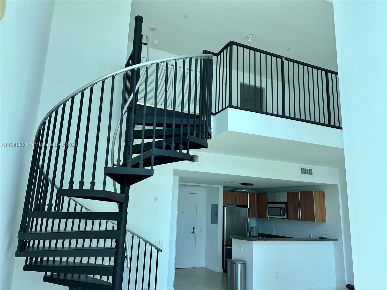 Met 1 - Residential Lease