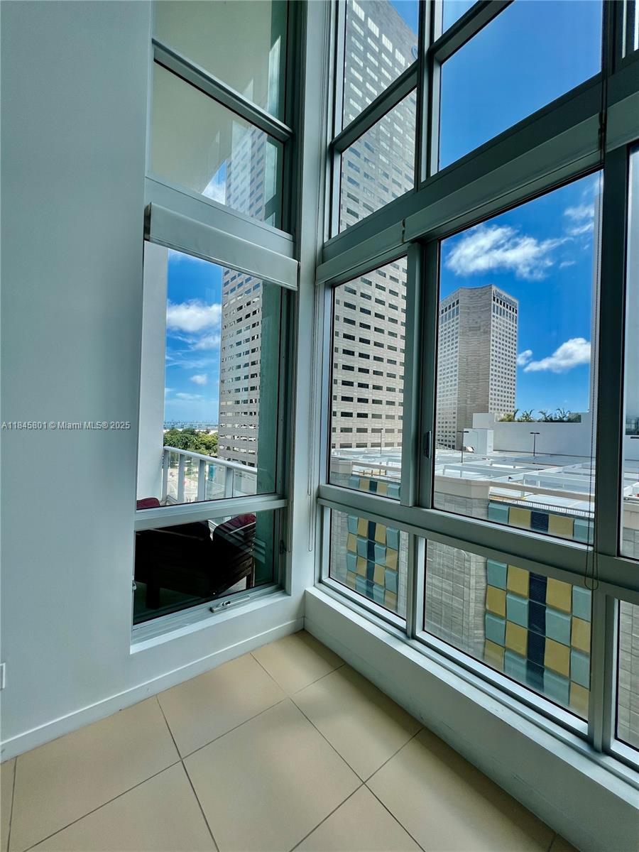 Met 1 - Residential Lease