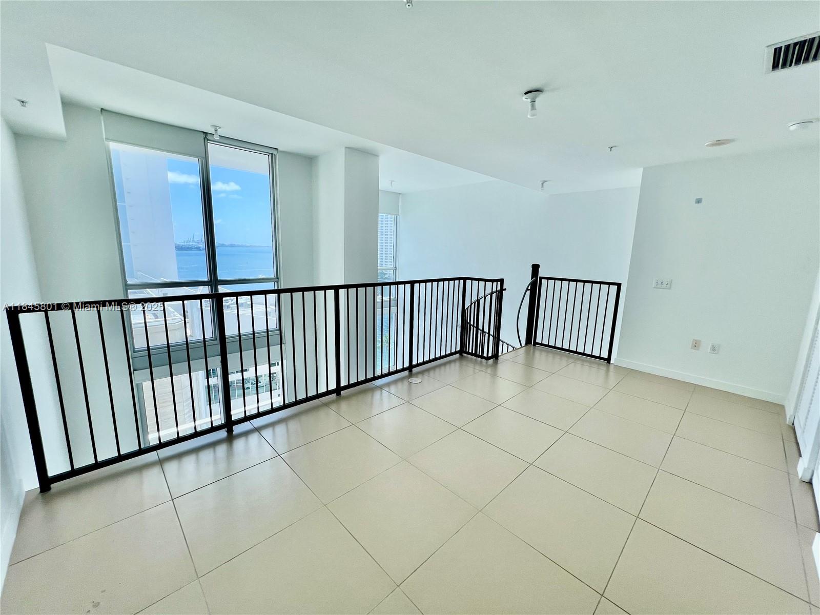 Met 1 - Residential Lease