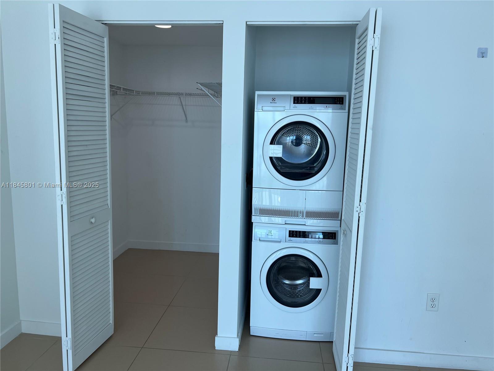 Met 1 - Residential Lease