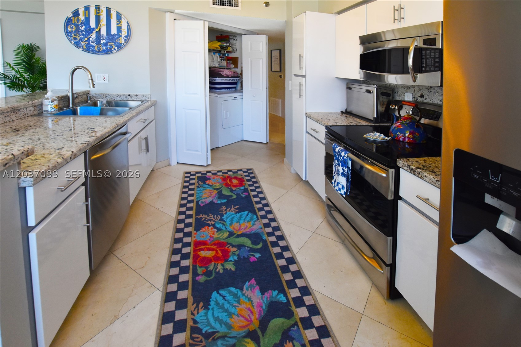 BRICKELL KEY II CONDO - Residential Lease