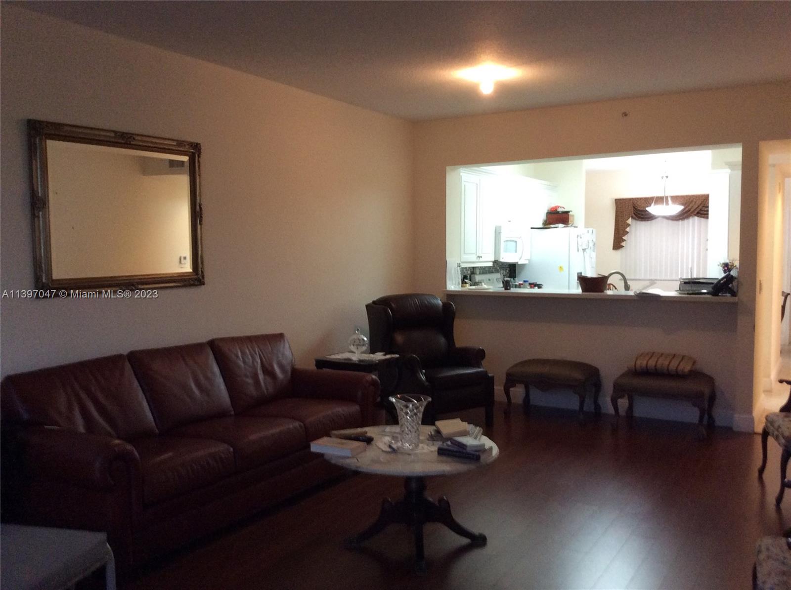 KINGS POINT - Residential