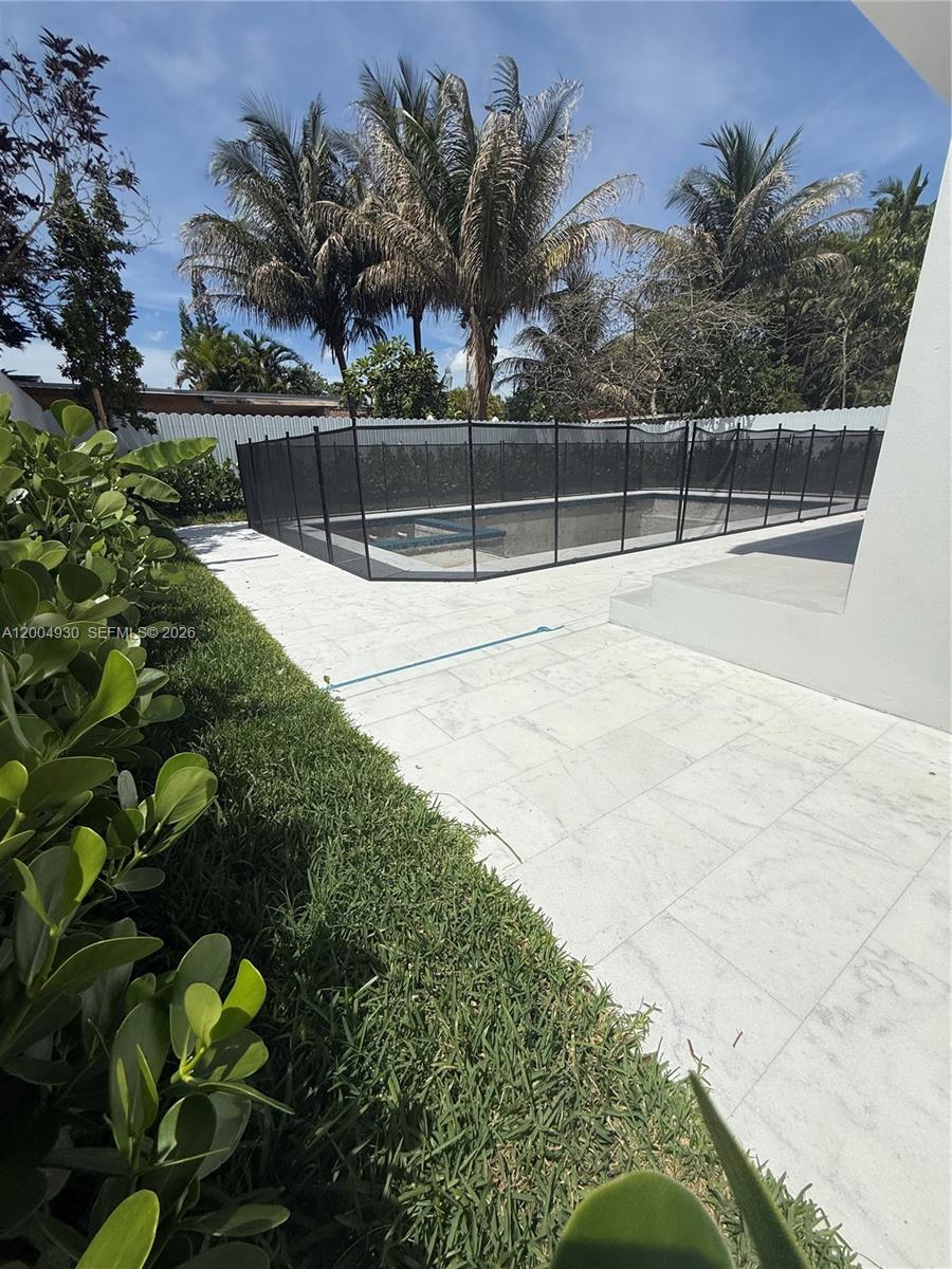 CORAL VILLAS REV - Residential