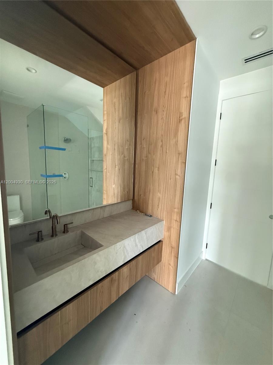 CORAL VILLAS REV - Residential