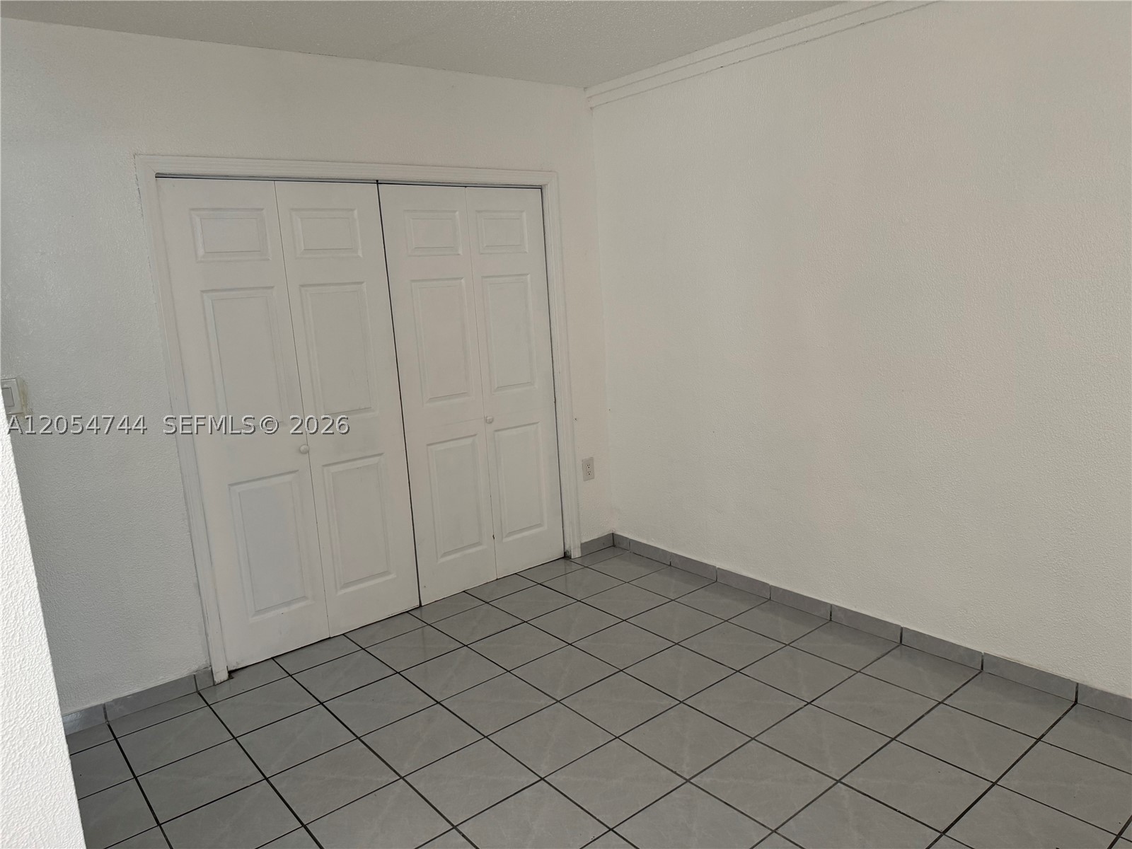 PALM SPRINGS NORTH SEC N - Residential Lease