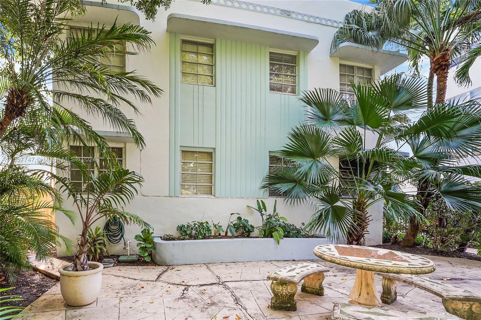 CASABLANCA OF SOUTH BEACH - Residential Lease