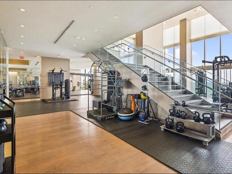 BEACH CLUB THREE CONDO - Residential Lease
