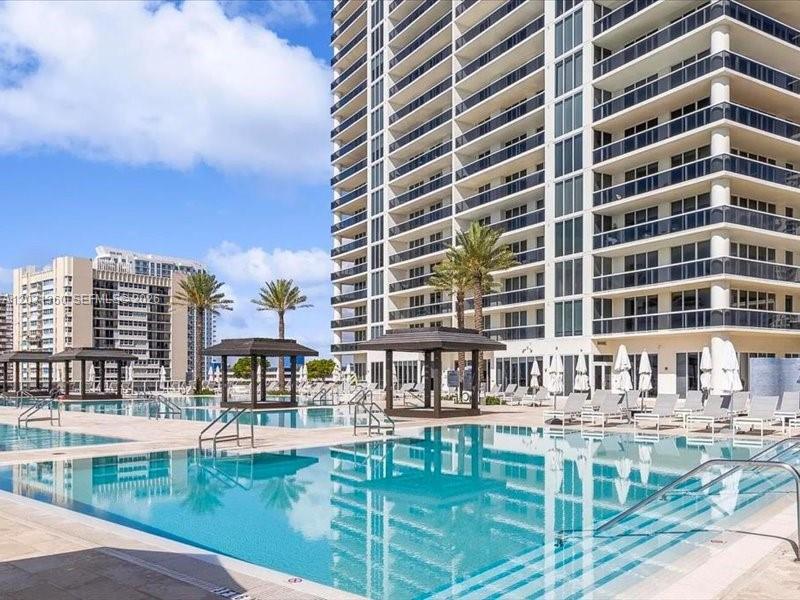 BEACH CLUB THREE CONDO - Residential Lease