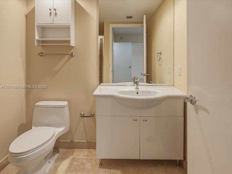 BEACH CLUB THREE CONDO - Residential Lease