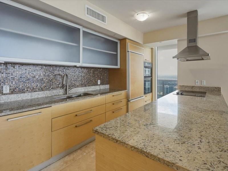 BEACH CLUB THREE CONDO - Residential Lease