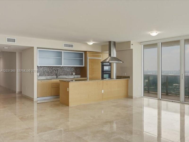 BEACH CLUB THREE CONDO - Residential Lease