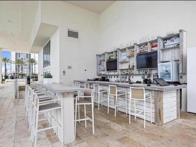 BEACH CLUB THREE CONDO - Residential Lease