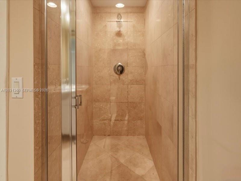 BEACH CLUB THREE CONDO - Residential Lease