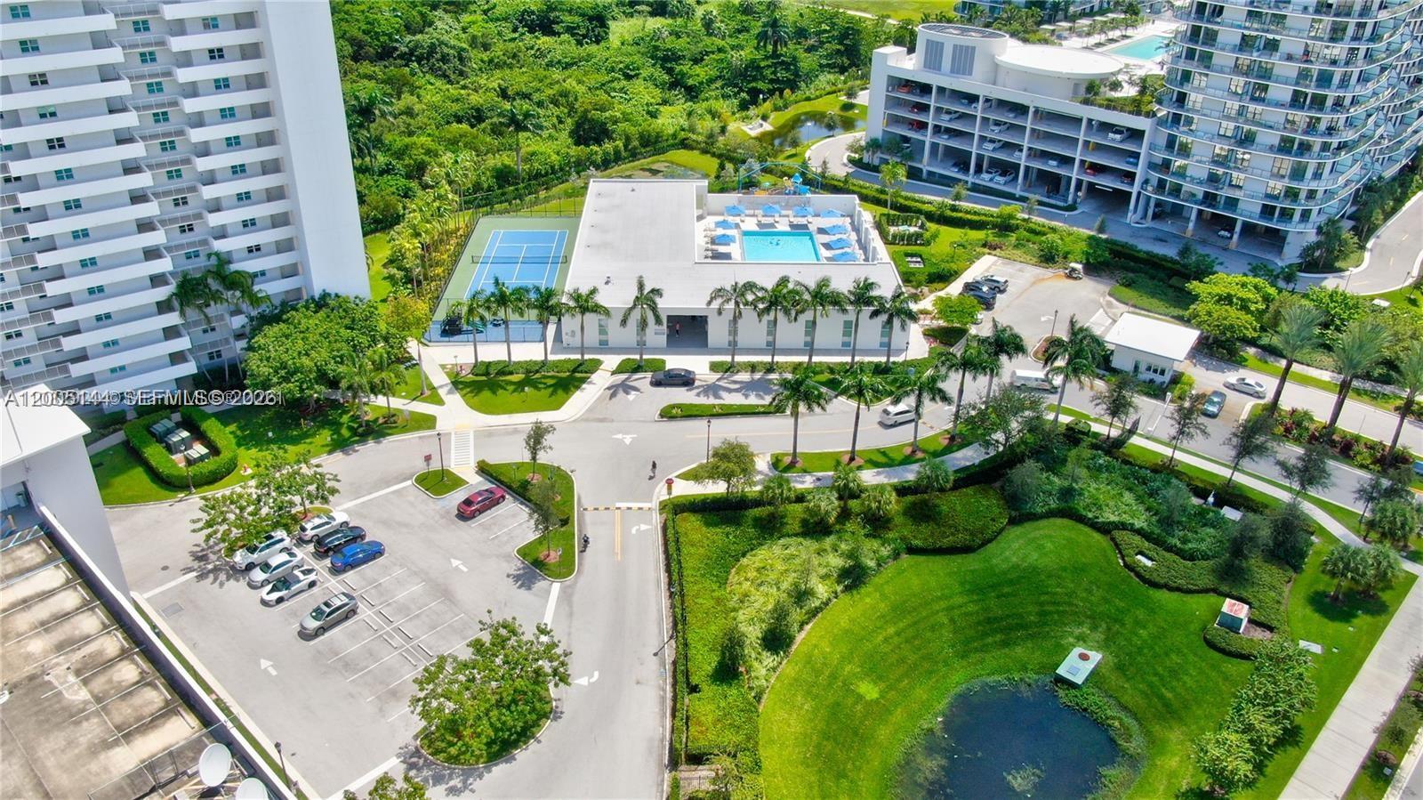 THE OAKS I CONDO - Residential