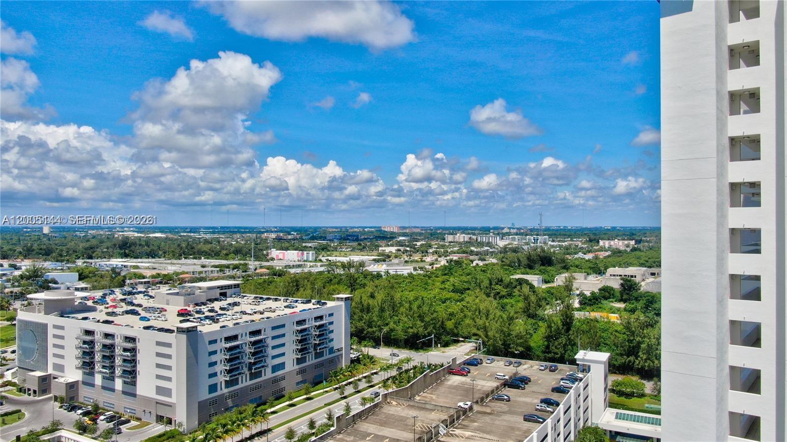 THE OAKS I CONDO - Residential