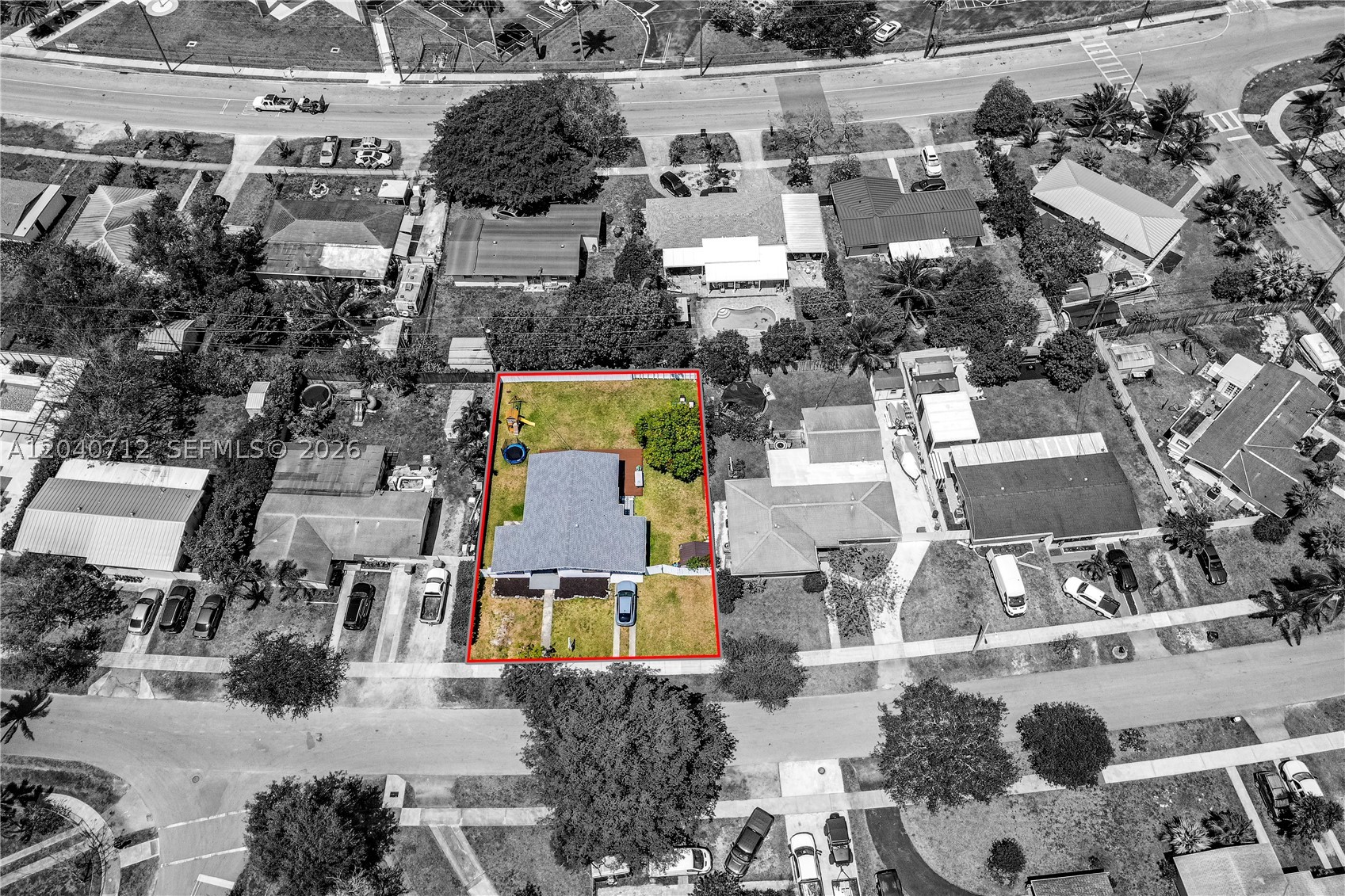 PINE TREE MANOR SEC 4 - Residential
