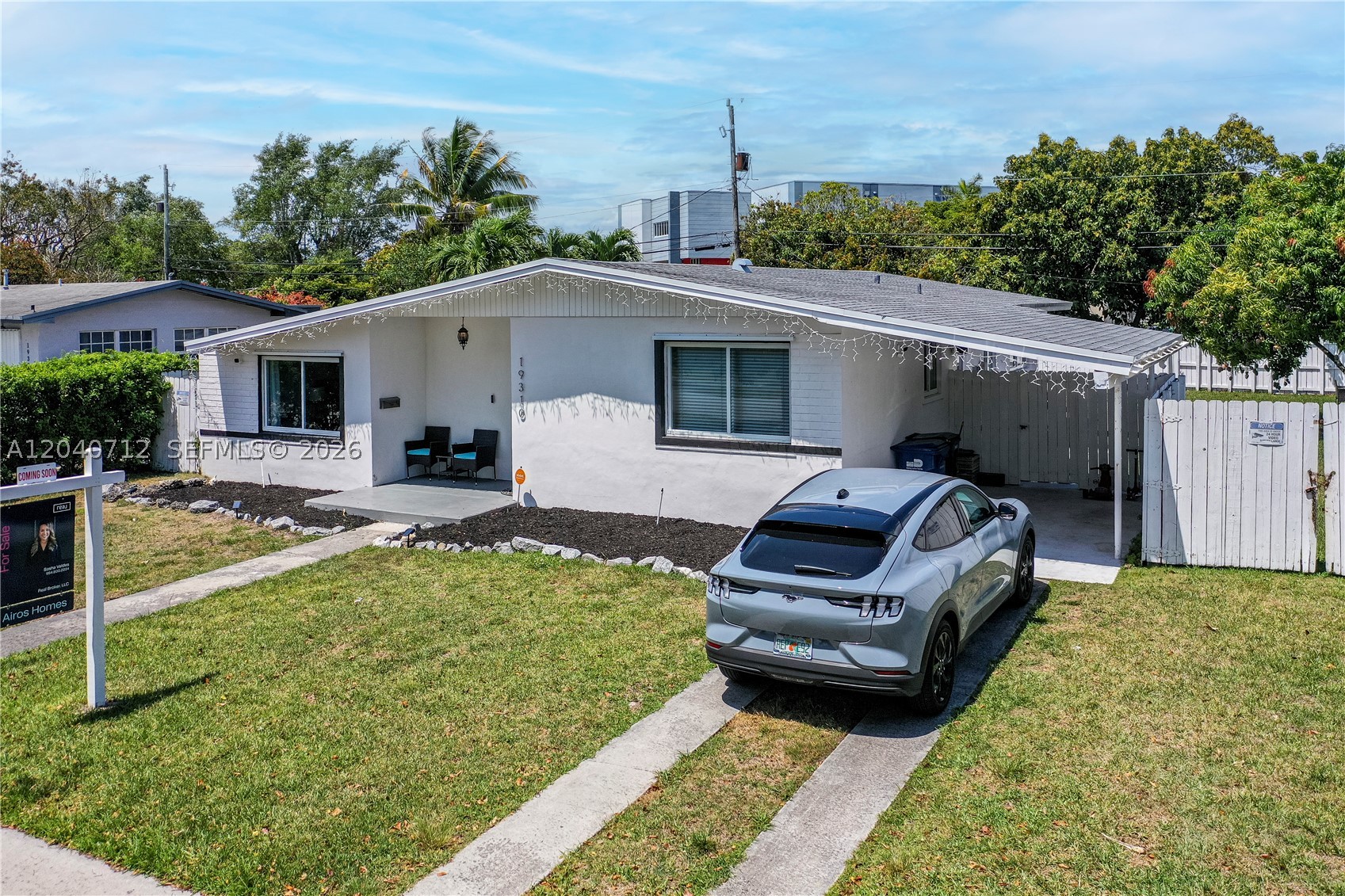 PINE TREE MANOR SEC 4 - Residential