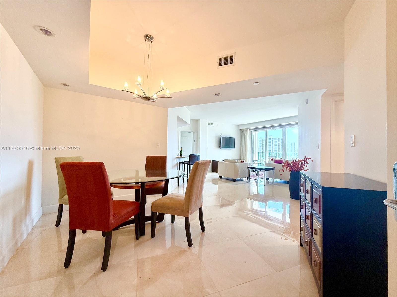 TURNBERRY VILLAGE - Residential Lease