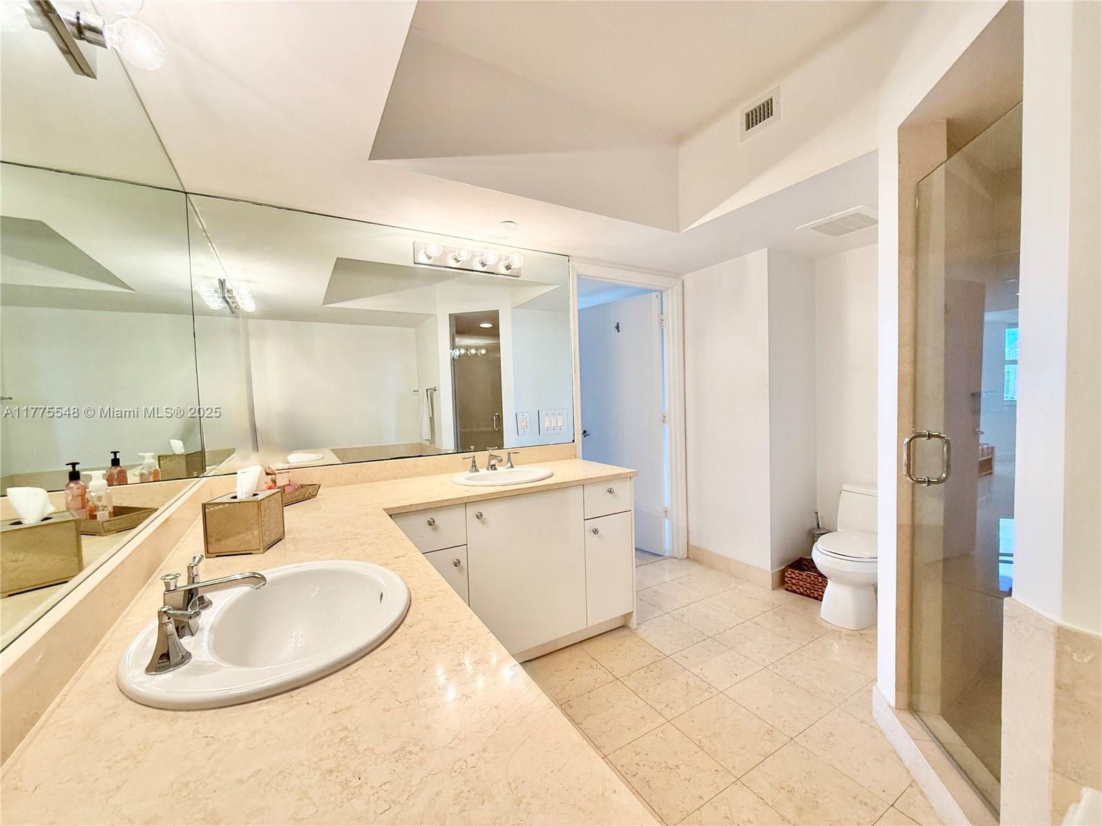 TURNBERRY VILLAGE - Residential Lease